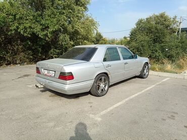 запаска r17: Mercedes-Benz 220: 1993 г., 2.2 л, Механика, Бензин, Седан