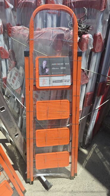 Nərdivanlar: Teleskopik nərdivan, müxtəlif hündürlüklərdə işləmək üçün ideal olan — 24