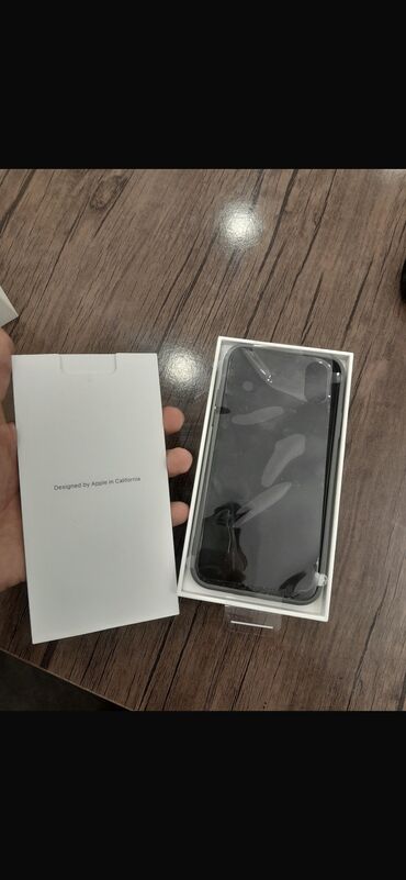 Apple iPhone: IPhone X, 64 GB, Space Gray, Zəmanət, Simsiz şarj, Face ID