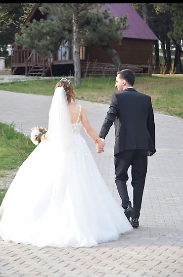 Toy paltarları və aksesuarları: Gəlinliyimi öz toyumda geyinmişəm. İstəyirəm ki, başqa insanlar üçün — 1
