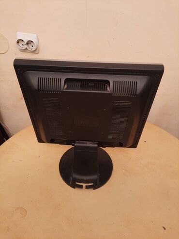 Monitori: Stari lcd HP monitor za kompjuter,desktop racunar Visina ekrana 27 — 17