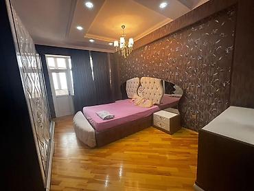 Сниму квартиру: 2 комнаты, 106 м² — 10