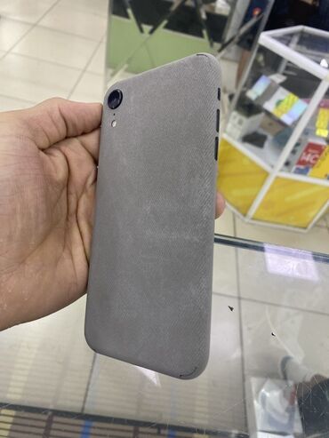 айфо: IPhone Xr, Б/у, 128 ГБ, Черный, Чехол, 89 %