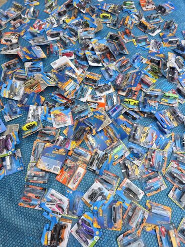 Igračke: Autici kvalitetni na veliko po 200 din komad neko sve da kupi ima oko — 17
