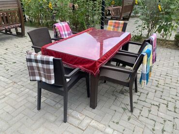 стремянка стул: Balkon üçün, İşlənmiş, Açılmayan, Dördbucaq masa, 6 stul