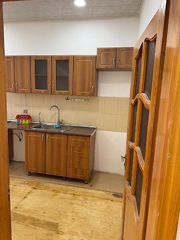 Köhnə tikili: Bakı, Hövsan qəs., 3 otaqlı, Köhnə tikili, m. Həzi Aslanov, 85 kv. m — 3
