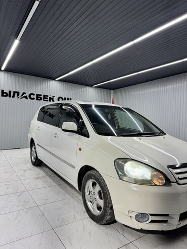 Toyota: Toyota Ipsum: 2001 г., 2.4 л, Автомат, Бензин, Минивэн — 4