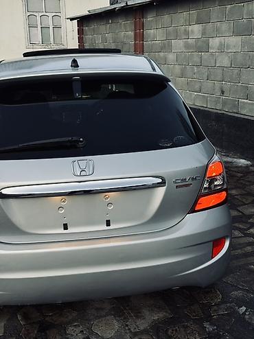 Honda: Honda Civic: 2003 г., 1.7 л, Механика, Бензин, Хэтчбэк at lalafo.kg — 10 Honda: Honda Civic: 2003 г., 1.7 л, Механика, Бензин, Хэтчбэк — 10