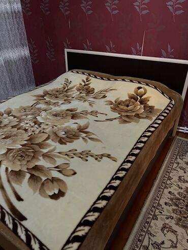 спални мебеллар: Taxt və dolab təcili satılır yaxşı vəziyyətdə 250 azn real isteyən