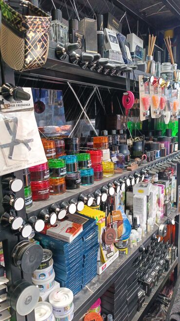 Другие аксессуары для салона: Магазин автотоваров и аксессуаров Ассортимент: - Автохимия и уход — 31