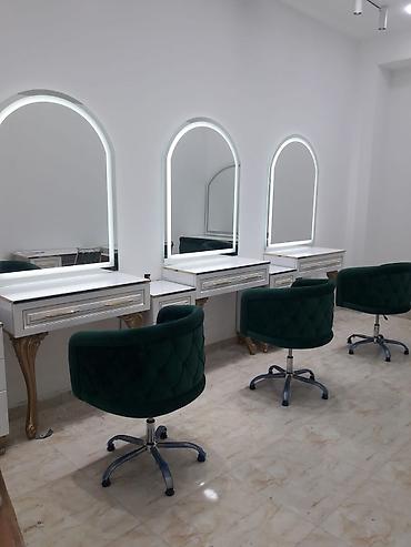 Güzgülər: Güzgü Divar üçün, Kvadrat, Makiyaj üçün, Arxa işıqlı — 2
