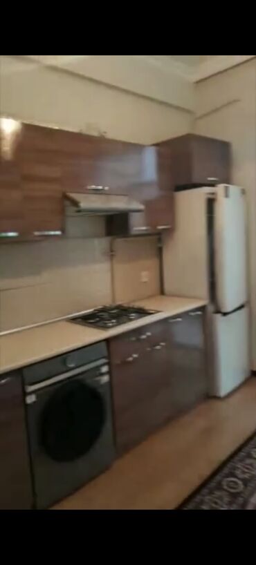 Uzunmüddətli kirayə mənzillər: Gençlik metrosun yaxınlıqı Genclik Mollun yaxınlıqı(3-4. deyqa — 1