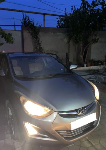 hyundai coupe satilir: Hyundai Elantra: 1.8 l | 2014 il Sedan