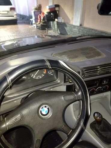 BMW: BMW 5 series: 1991 г., 2 л, Механика, Бензин, Седан — 9