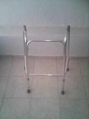 Walkers, crutches, walking sticks, rollators: Περιπατητήρας, (πι), μπαστούνι και γκλίτσα, σε καλή κατάσταση