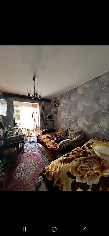 ev satisi 2024: Satılır mənzil – çoxotaqlı planlaşmaya malik yaşayış sahəsi. Mənzildə — 3
