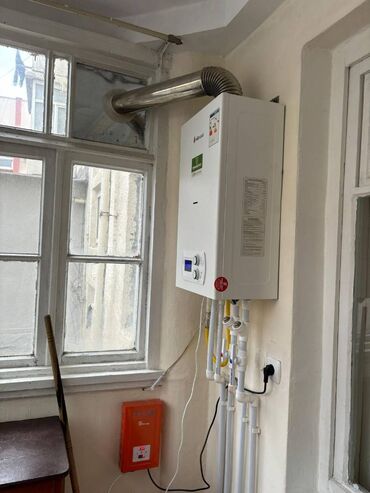 Uzunmüddətli kirayə mənzillər: Nərimanov rayonu, Gənclik metrosunun yanında, 5-mərtəbəli binanın 2-ci — 8