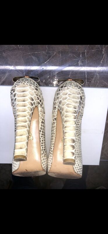 Basanoşka və səndəllər: Ölçü: 37.5, İşlənmiş — 4