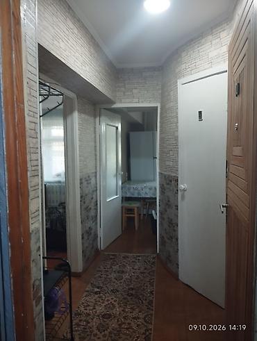 1: 1 комната, 35 м², 7 мкр Индивидуалка, 4 этаж — 2