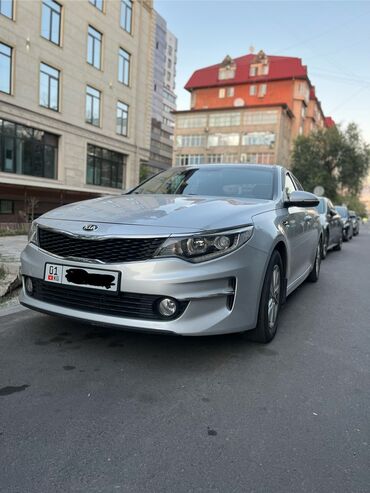 нива ск: Kia K5: 2017 г., 2 л, Автомат, Газ, Седан