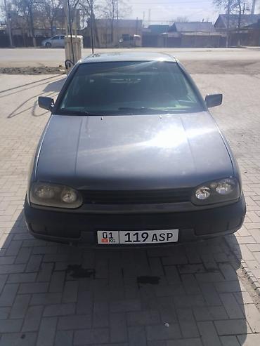 хетчбэк: Volkswagen Golf: 1992 г., Хэтчбэк — 2