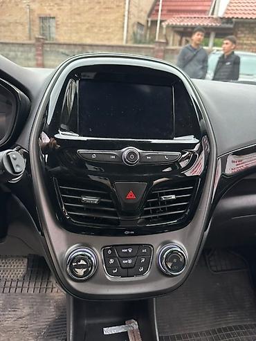 Chevrolet: Chevrolet Spark: 2019 г., 1 л, Вариатор, Бензин, Хэтчбэк — 8