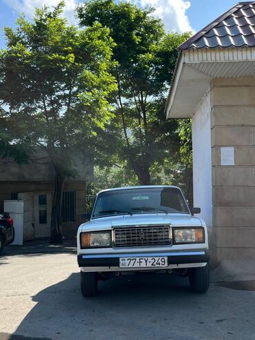 maşın qoşqu: VAZ (LADA) 2107: 1.6 l | 2003 il 35995 km Sedan