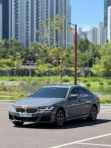 табличка не парковать: BMW 5 series: 2021 г., 2 л, Автомат, Гибрид, Седан — 2