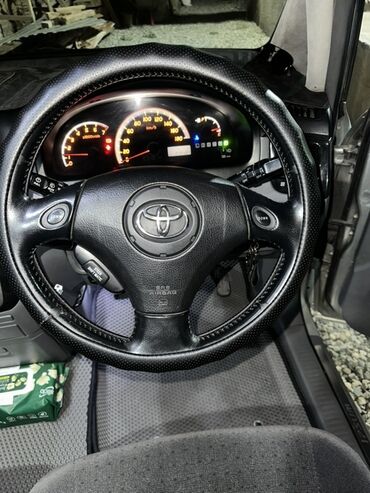 Toyota: Toyota Ipsum: 2002 г., 2.4 л, Автомат, Бензин, Универсал — 5