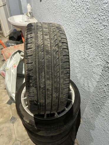 disk ve tekerler: Б/у Колесо Lider R 17, 8 Болтов
