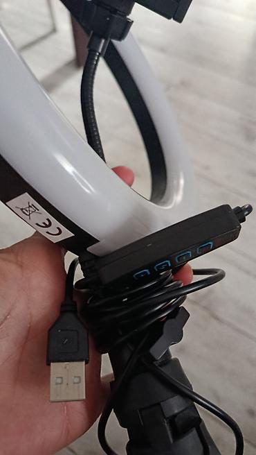 tripod led: LED halqa işıq tripodla - 26 sm ətraflı LED halqa işıq - Mərkəzdə — 2