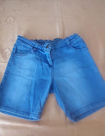 Digər qadın geyimləri: Bir neçə müxtəlif dizaynlı qadın köynəkləri təqdim olunur. Birincisi — 11