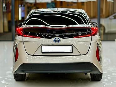 Toyota: Toyota Prius: 2018 г., 1.8 л, Автомат, Электромобиль, Лифтбек — 4