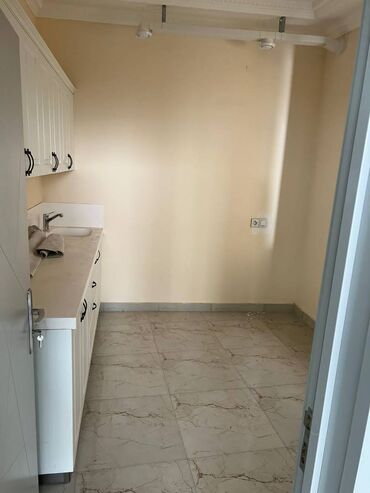 Digər kommersiya daşınmaz əmlakı: Badamdarda yerləşən 100 kv sahəsi olan təmirli əşyalı 2otağlı — 11