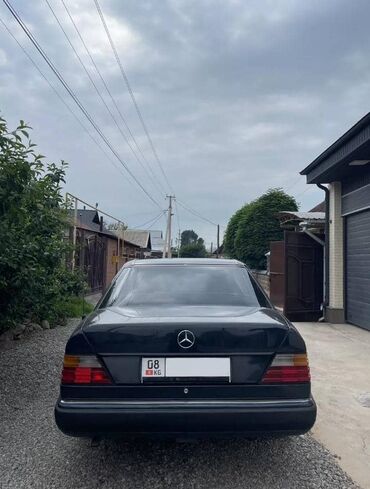 мерседез 124: Mercedes-Benz W124: 1989 г., 2.3 л, Механика, Бензин, Седан