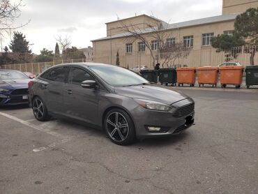 ford focus turbo az: Ford Focus: 1 l | 2015 il 211000 km Sedan