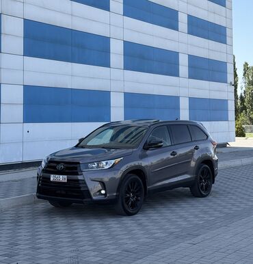 всвязи с переездом: Toyota Highlander: 2019 г., 3.5 л, Автомат, Бензин, Кроссовер