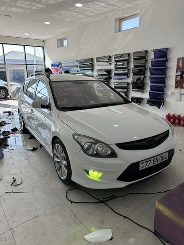 volkswagen arteon универсал: Hyundai i30: 1.6 l | 2010 il Universal