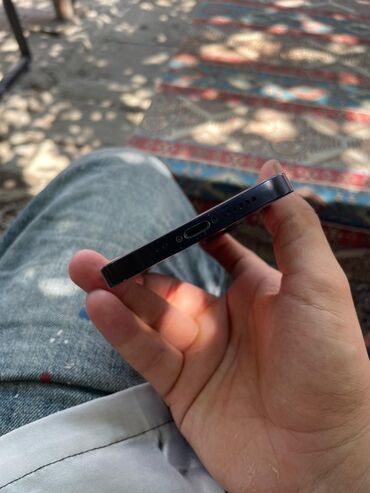IPhone 12, Черный