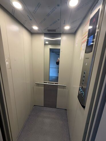 Köhnə tikili: Bakı, 8-ci mikrorayon, 2 otaqlı, Köhnə tikili, m. Azadlıq Prospekti, 50 kv. m — 20