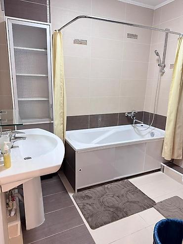 Долгосрочная аренда квартир: 3 комнаты, Риэлтор, С мебелью полностью — 12