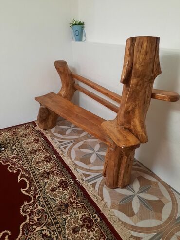 Bağ divan və kreslo dəstləri: Təbii ağacdan hazırlanmış, əl işi olan bu skamya evinizə, bağçanıza və