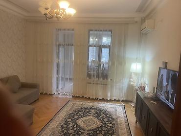 Квартиры: Баку, Поселок Ясамал, 3 комнаты, Вторичка, м. Эльмляр Академиясы, 60 м² — 2