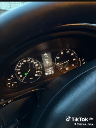 Mercedes-Benz: Masin ela veziyette di Cox xerc cekilib Garajdadi, surulmur, xinda — 9