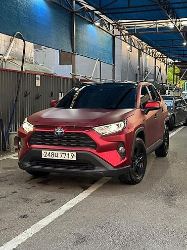 Toyota RAV4: 2019 г., Бензин, Кроссовер