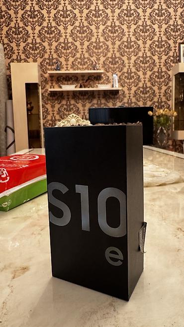 quba ikinci el: Samsung Galaxy S10e, 128 GB, rəng - Qara, Düyməli, Sensor, Barmaq izi — 2