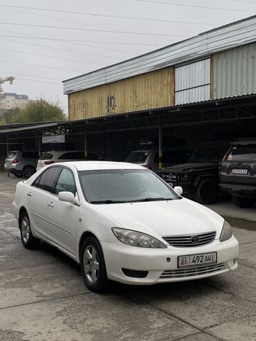 как можно купить машину в рассрочку: Toyota Camry: 2003 г., 2.4 л, Автомат, Газ, Седан