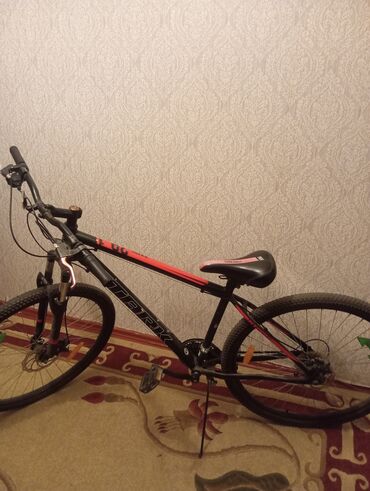 Velosiped aksesuarları: Dağ velosipedi Trek, 26"
