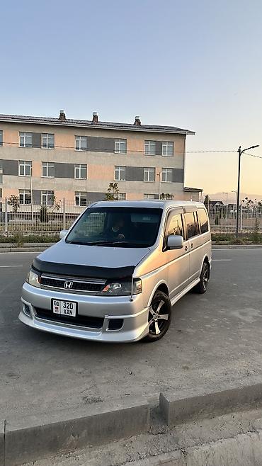 вмятина на машине: Honda Stepwgn: 2003 г., 2 л, Автомат, Газ, Минивэн — 6