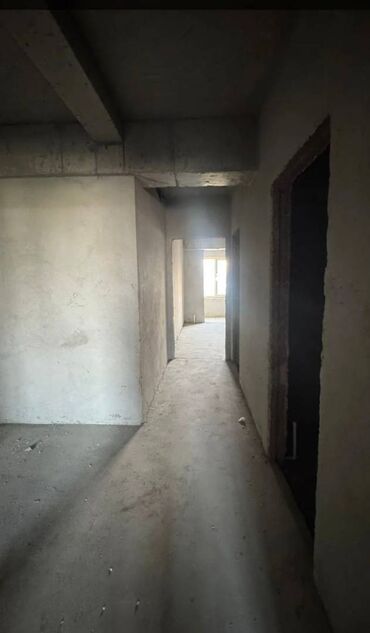 помещение в тц: 2 бөлмө, 63 кв. м, Элитка, 4 кабат, ПСО (өзү оңдоп түзөтүп бүтүү үчүн)
